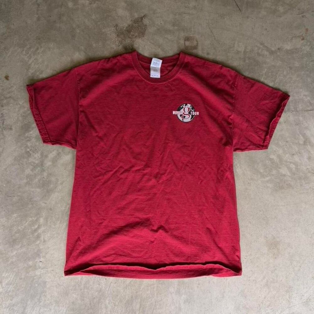 Gildan Men's Red and Burgundy T-shirt